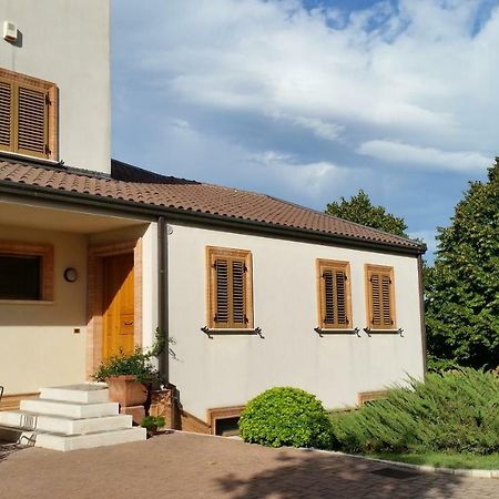 Il Mandorlo B&B Civitanova Alta Eksteriør billede