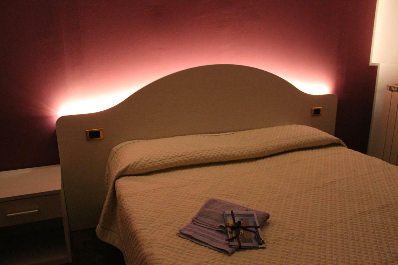 Il Mandorlo B&B Civitanova Alta Eksteriør billede