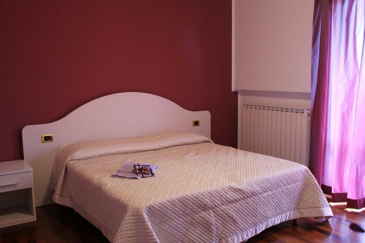 Il Mandorlo B&B Civitanova Alta Eksteriør billede